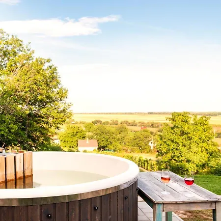 Gasthof Borarium Vendeghazak - Zenit Haz 3*