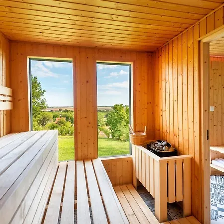 Borarium Vendeghazak - Zenit Haz Gasthof 3*