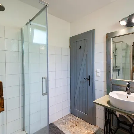 Borarium Vendeghazak - Zenit Haz Gasthof 3*