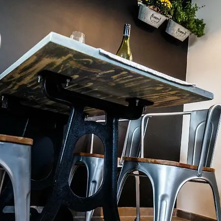 Borarium Vendeghazak - Zenit Haz 3* Pazmand