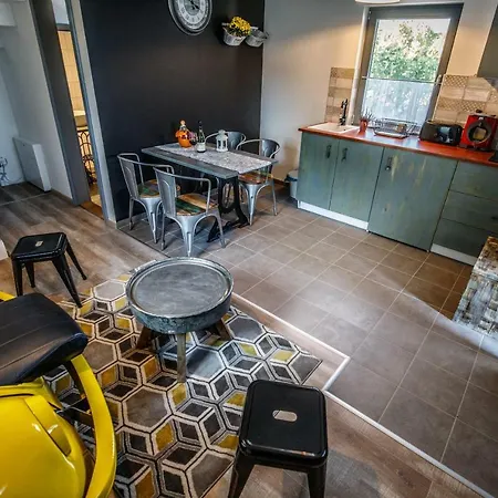 Borarium Vendeghazak - Zenit Haz 3* Pazmand